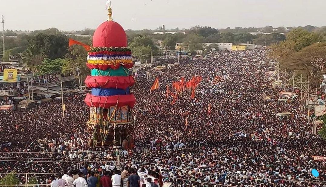 ವಿಜೃಂಭಣೆಯಿಂದ ನಡೆದ  ಶ್ರೀ ಗುರು ಕೊಟ್ಟೂರೇಶ್ವರ ಸ್ವಾಮಿಯ ರಥೋತ್ಸವ