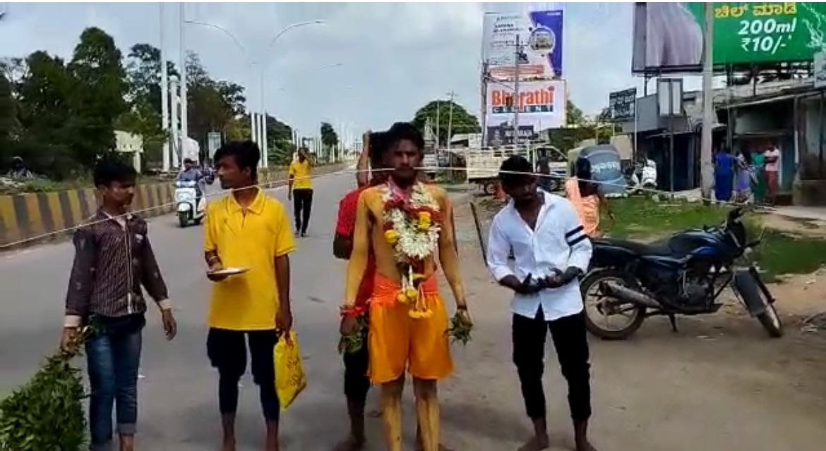 ದಾವಣಗೆರೆಯಲ್ಲಿ ಮಾರಿಯಮ್ಮ ದೇವಿಯ ಹೂವಿನ ಕರಗ ಮಹೋತ್ಸವ